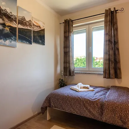Apartment Plavi Val